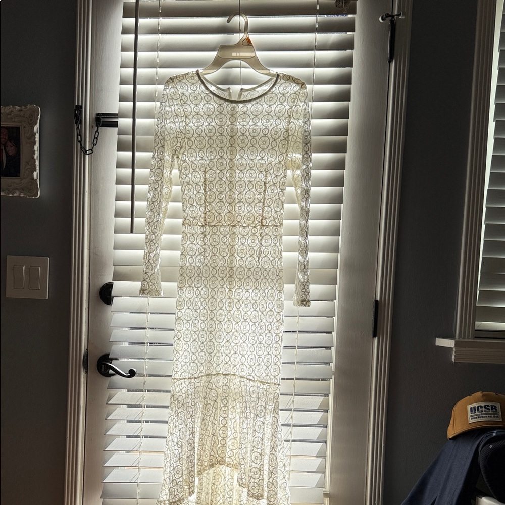Elegant Cream Lace Dress